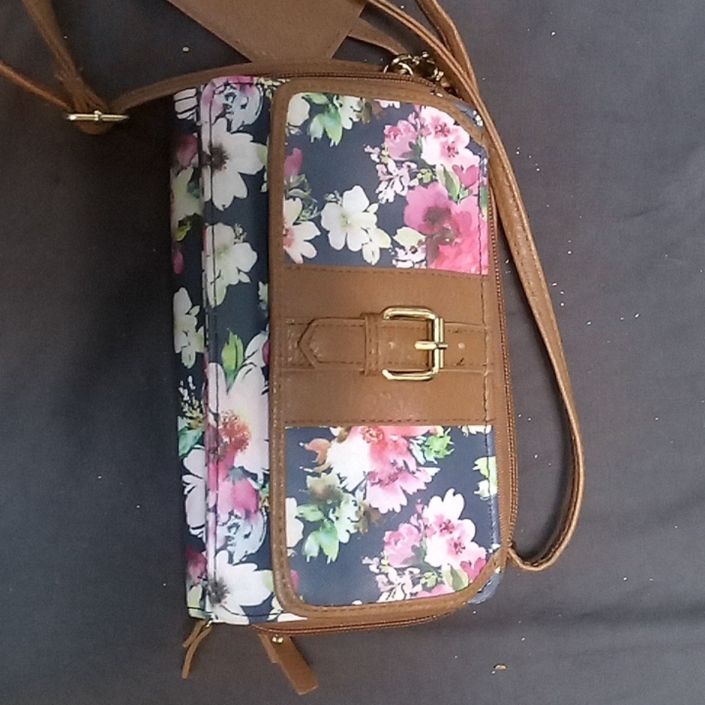 Bueno women's wallet